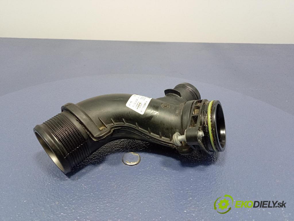 Audi SQ8 2022 trubka Vzduch: 0P2145673C