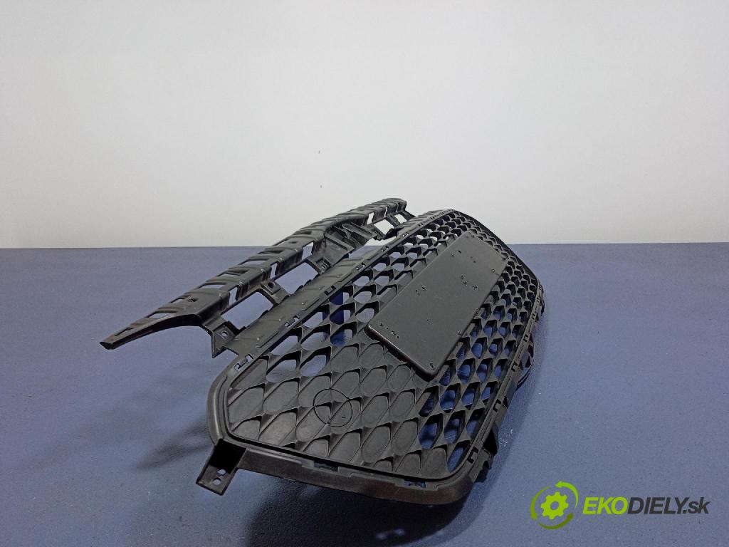 Hyundai I20 2015 miežka / Gril: 86569-C8010