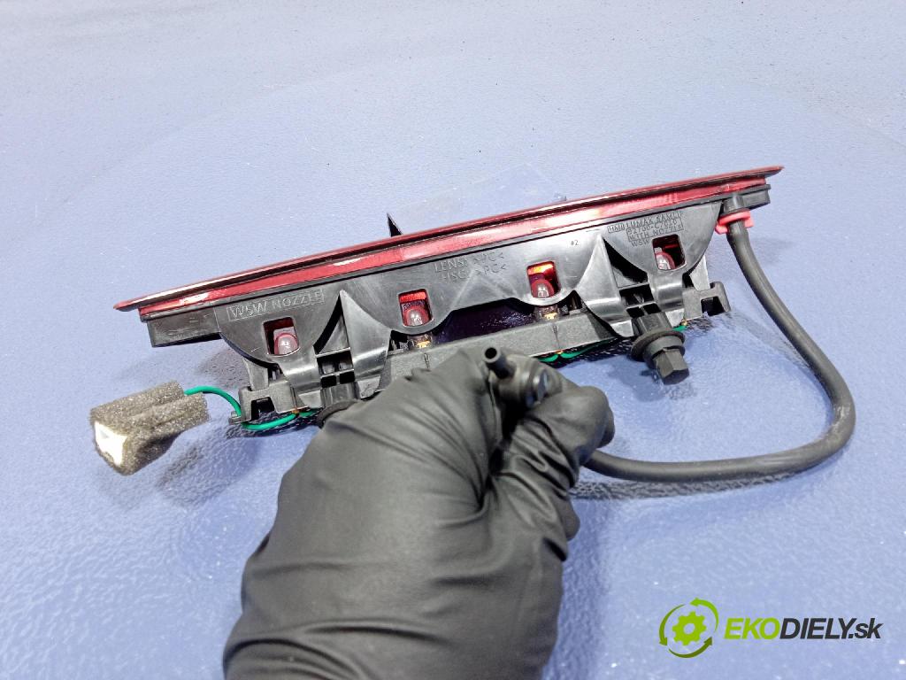 Hyundai I20 2015 Svetlo: Stop: 92700-C7010