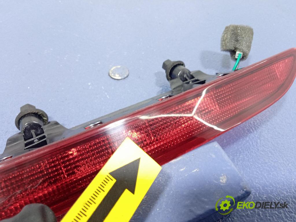 Hyundai I20 2015 Svetlo: Stop: 92700-C7010