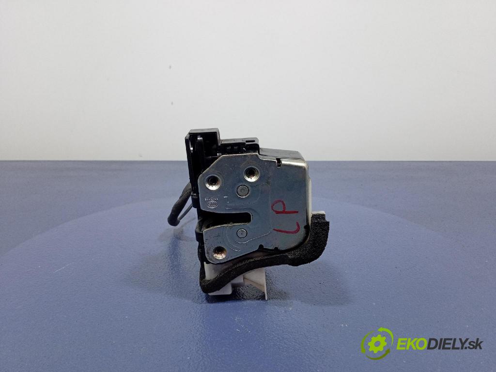 Hyundai I20 2015 zámok dvere Predné Vľavo: 81310-C8020