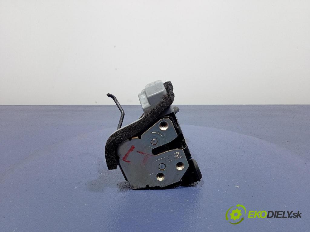 Hyundai I20 2015 zámok dvere zad Vľavo: 81410-C8020