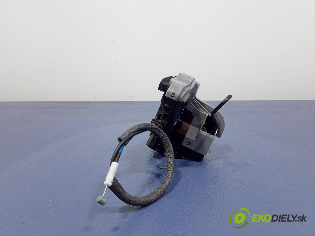 Hyundai I20 2015 zámok dvere zad Vľavo: 81410-C8020