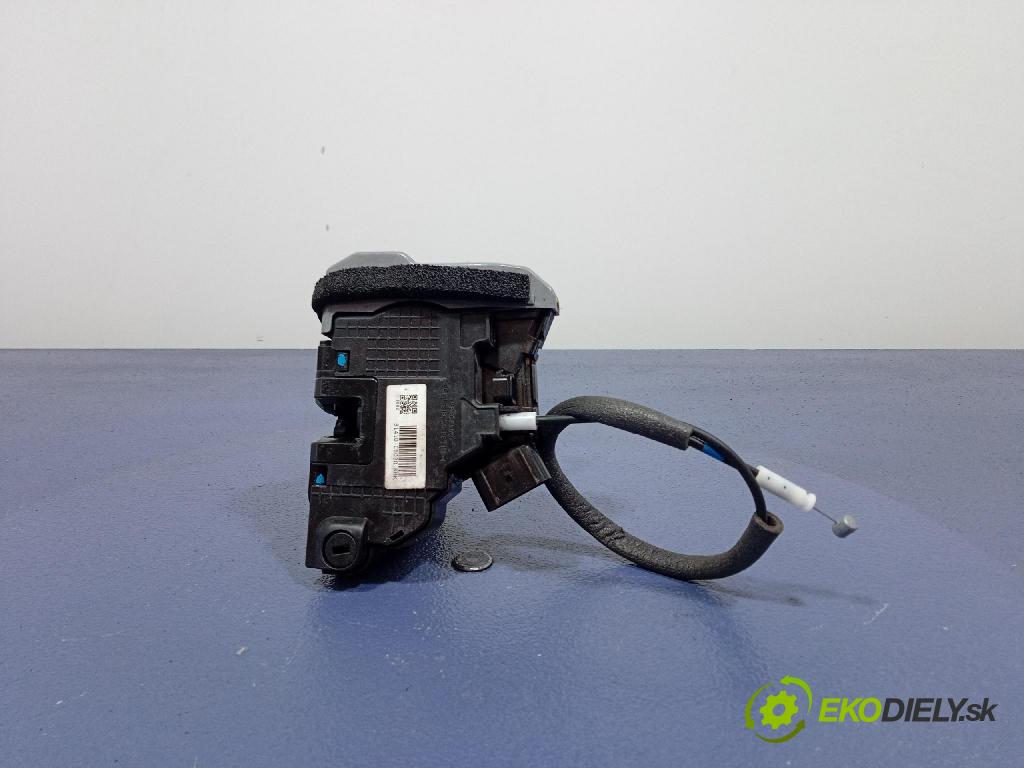 Hyundai I20 2015 zámok dvere zad Vľavo: 81410-C8020