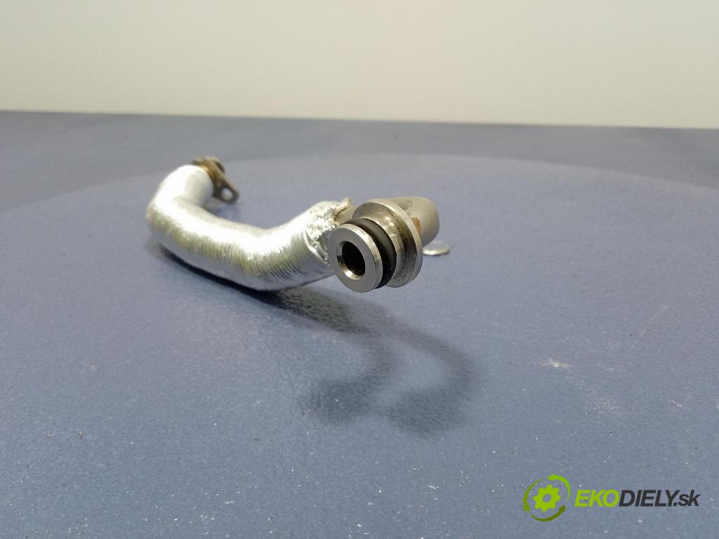 Audi SQ8 2022 rúrka Olej OP2145909A