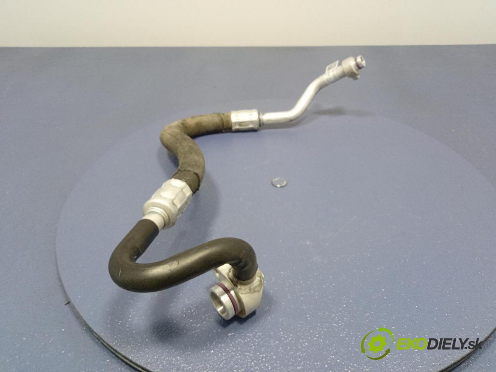 Audi SQ8 2022 trubka Klimatizace: 4M0816743AC