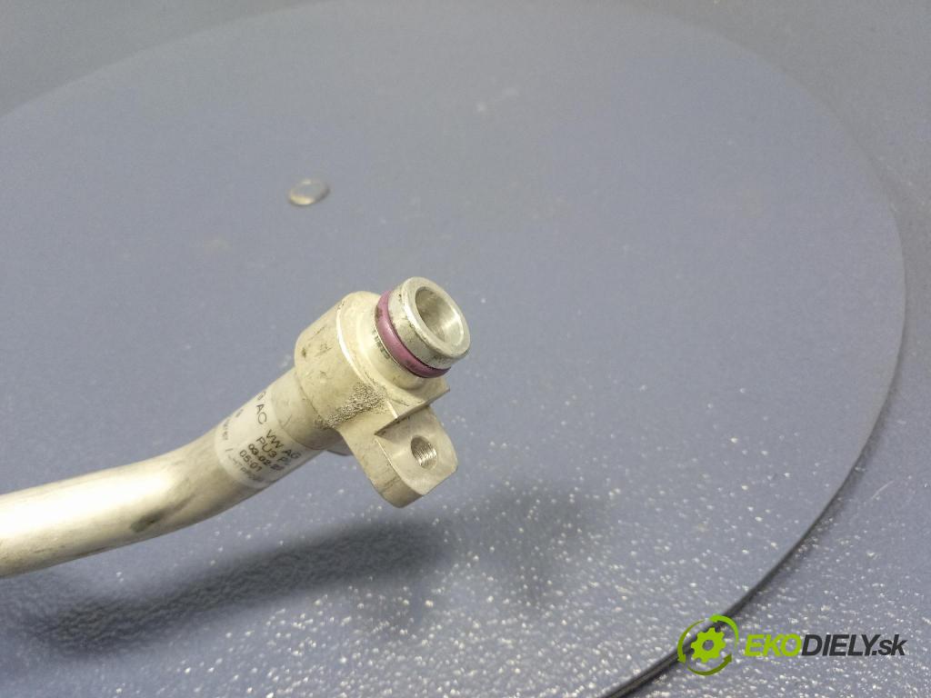 Audi SQ8 2022 trubka Klimatizace: 4M0816743AC