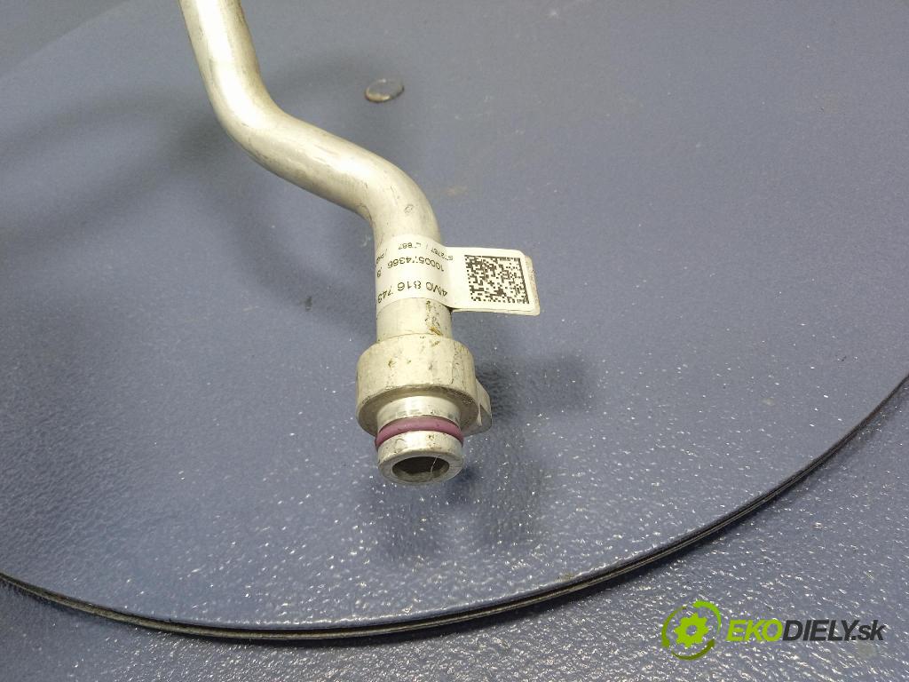 Audi SQ8 2022 trubka Klimatizace: 4M0816743AC