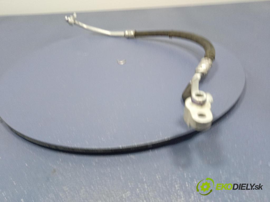 Audi SQ8 2022 rúrka Klimatizácia: 4M0816721DB