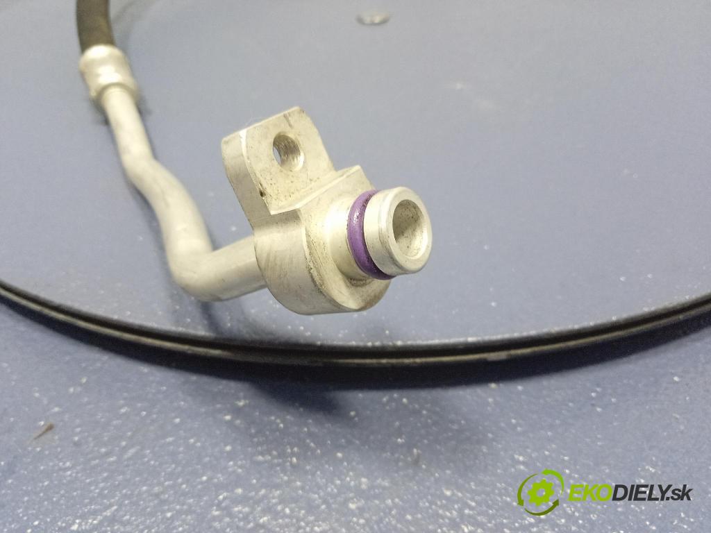 Audi SQ8 2022 rúrka Klimatizácia: 4M0816721DB