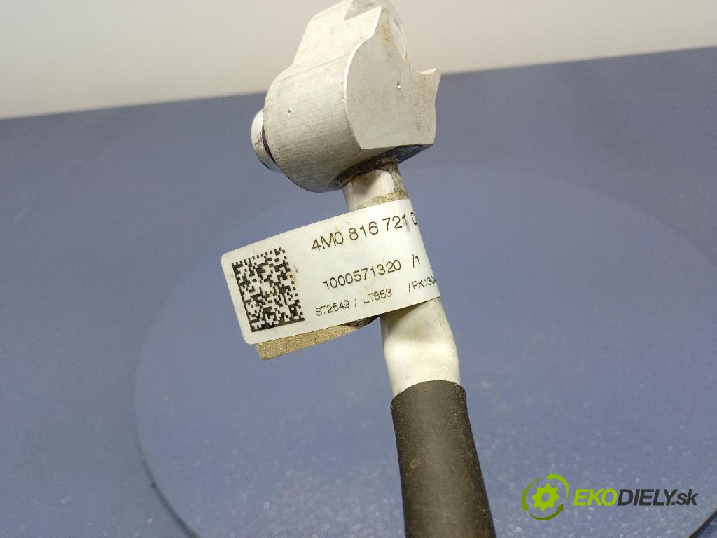 Audi SQ8 2022 rúrka Klimatizácia: 4M0816721DB