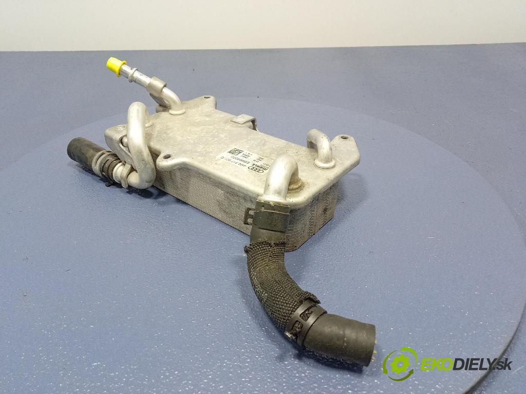 Audi SQ8 2022 chladič oleja 4M0317021G