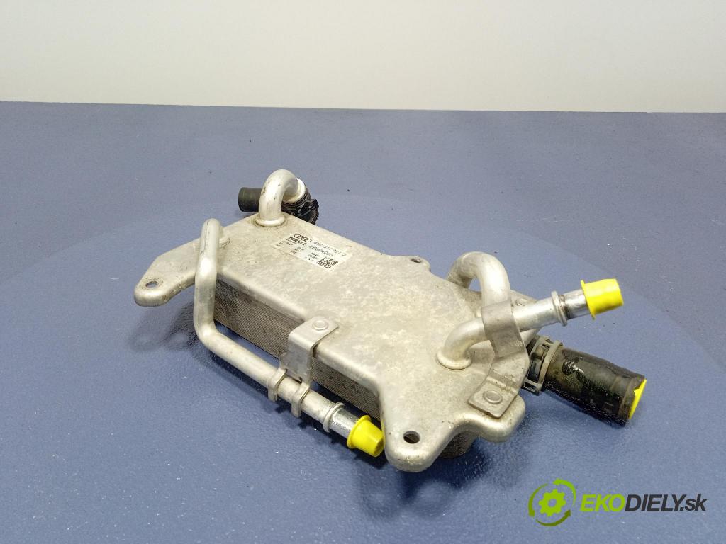 Audi SQ8 2022 chladič oleja 4M0317021G