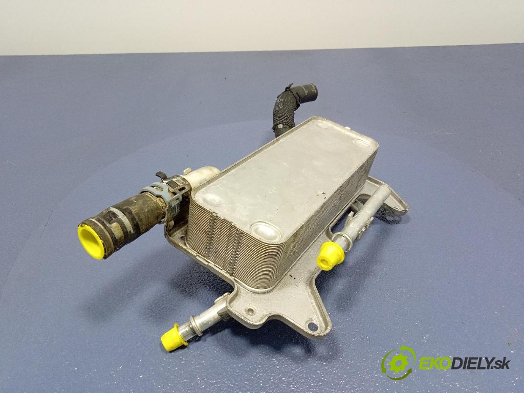 Audi SQ8 2022 chladič oleja 4M0317021G