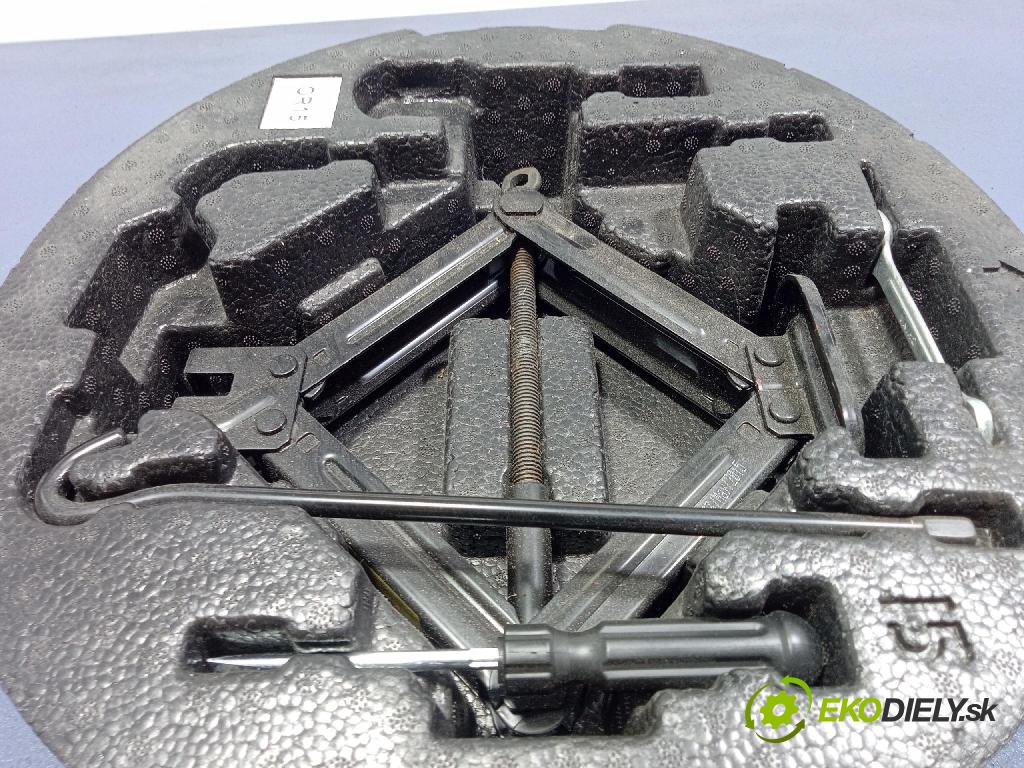 Hyundai I20 2015 Kulisa radenia 09149-C8000