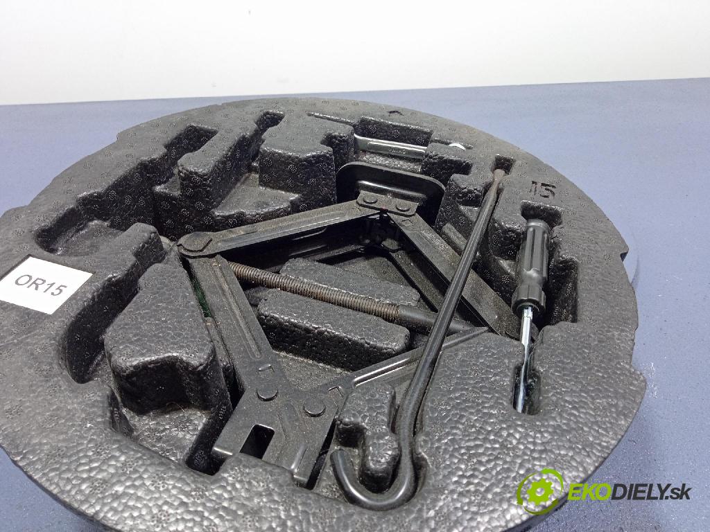 Hyundai I20 2015 Kulisa radenia 09149-C8000