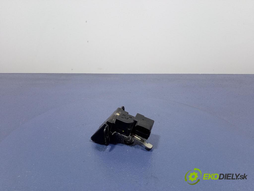 Hyundai I20 2015 zámok Klapky: kufra: