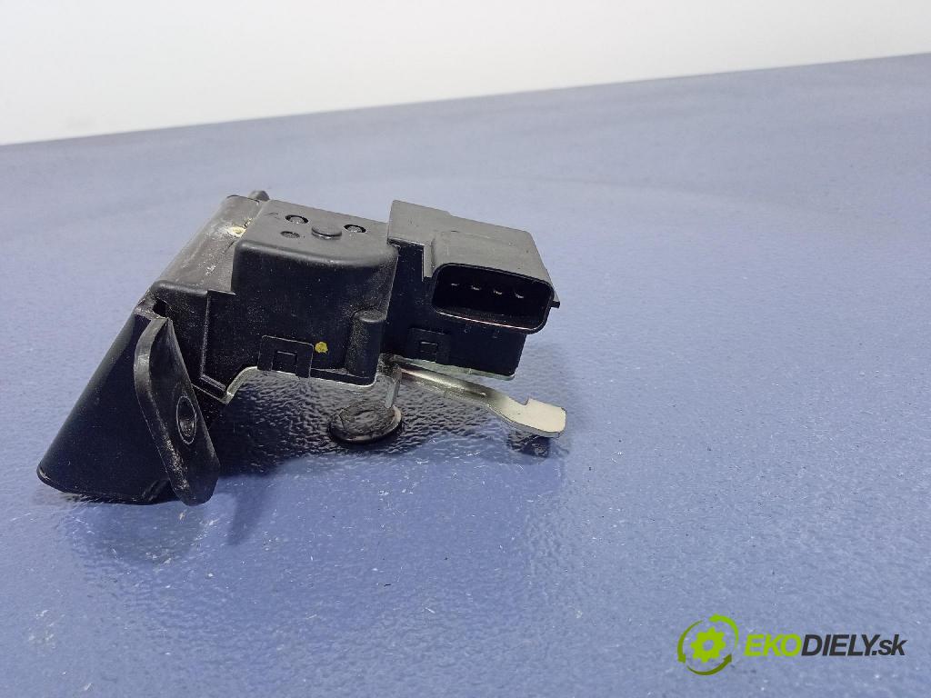 Hyundai I20 2015 zámok Klapky: kufra: