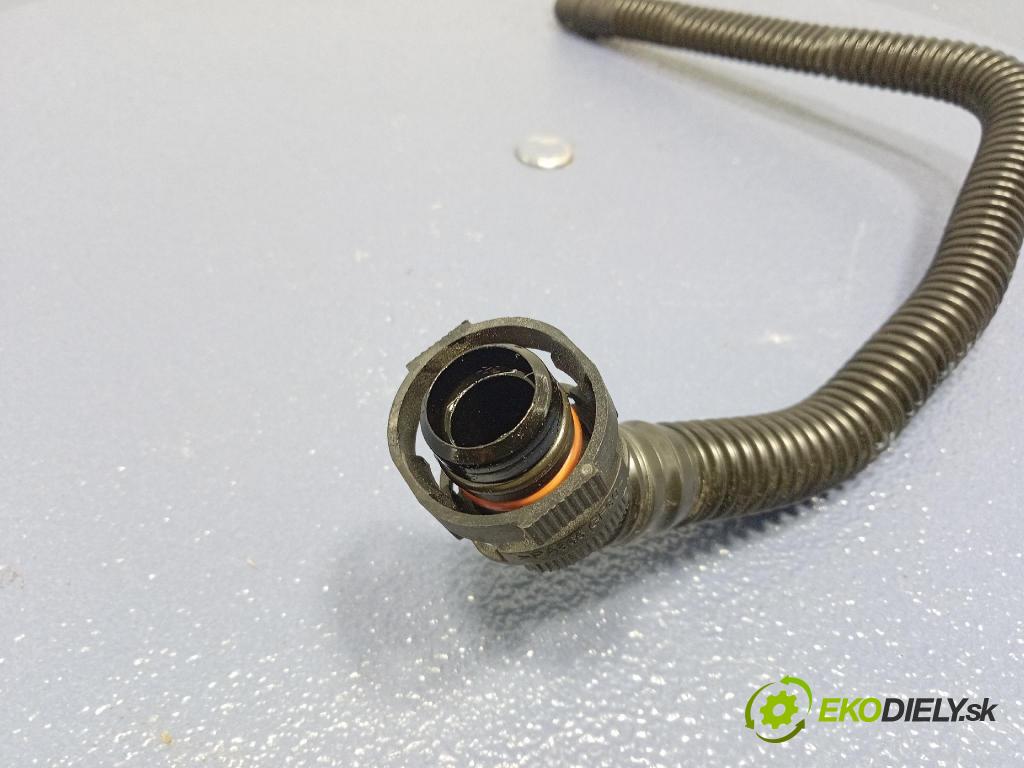 Audi SQ8 2022 rúrka Vzduch: 0P2103282A