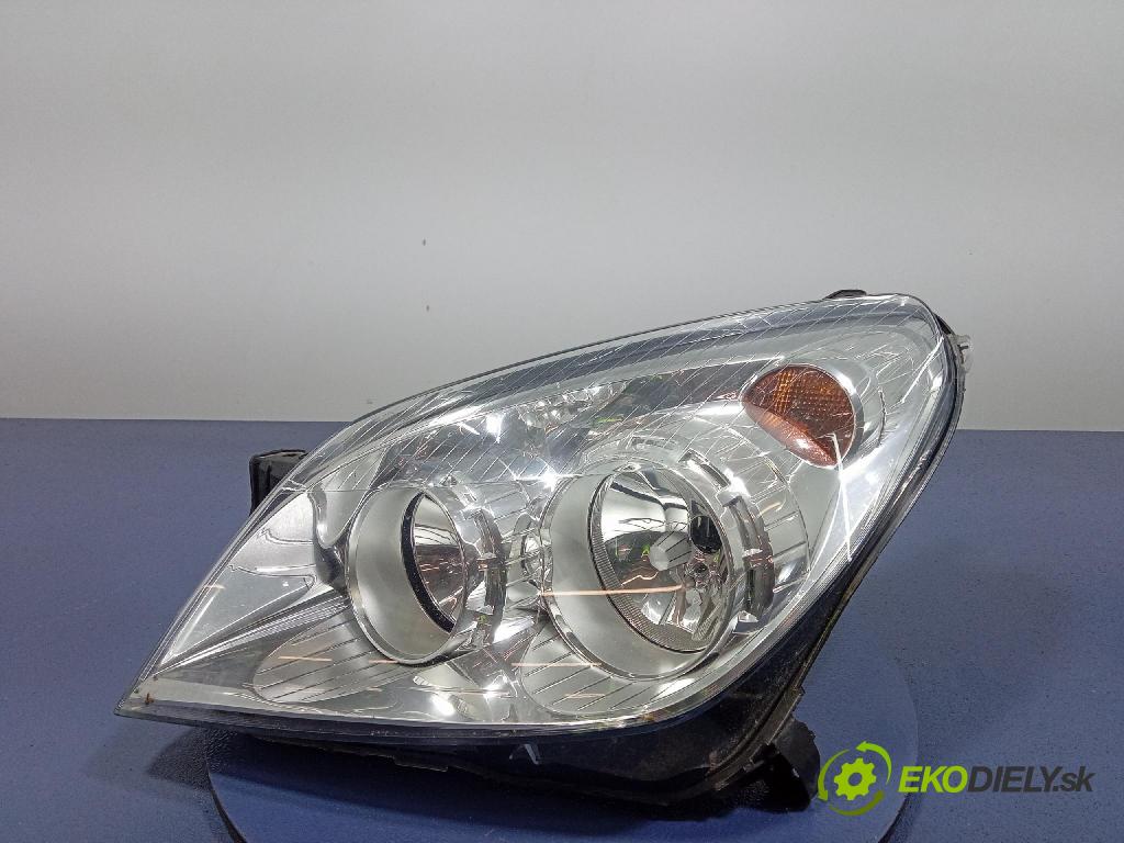 Opel Astra 2009 Reflektor: Vľavo: 1EG270370-61