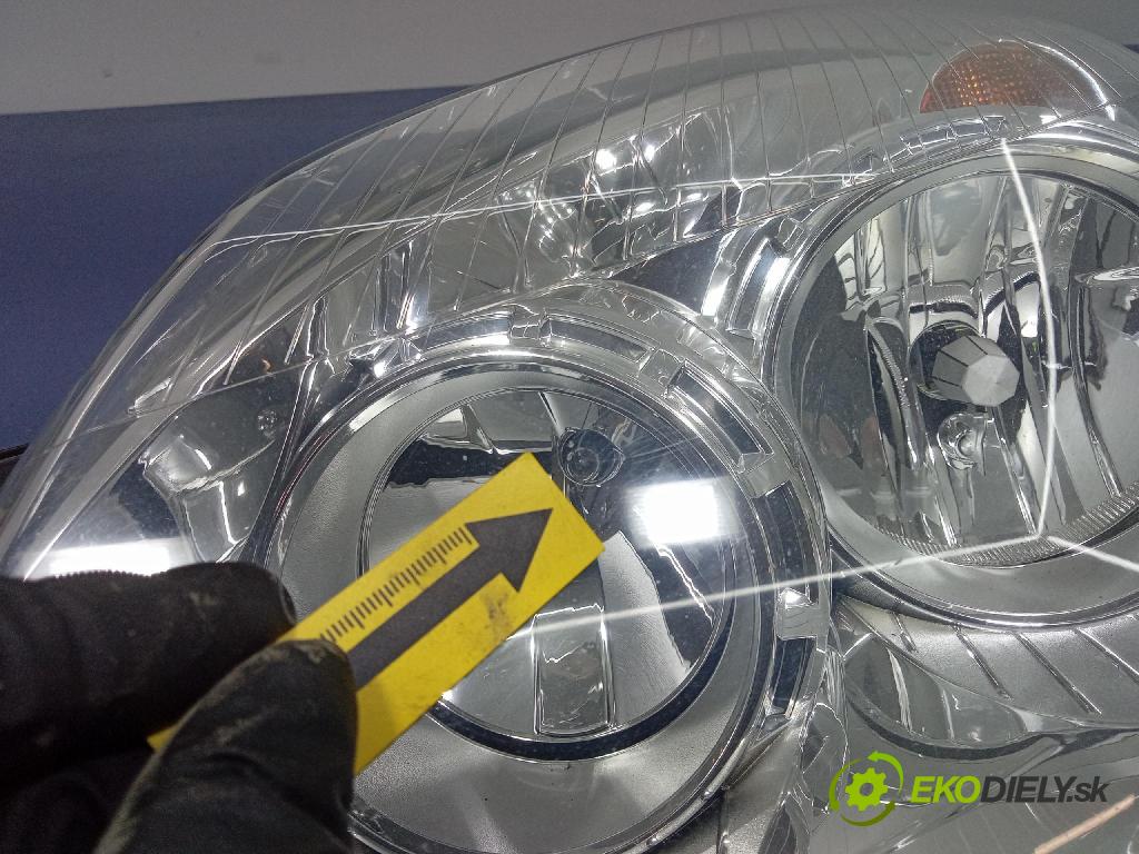 Opel Astra 2009 Reflektor: Vľavo: 1EG270370-61