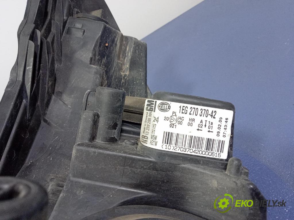 Opel Astra 2009 Reflektor: v pravo: 13239289