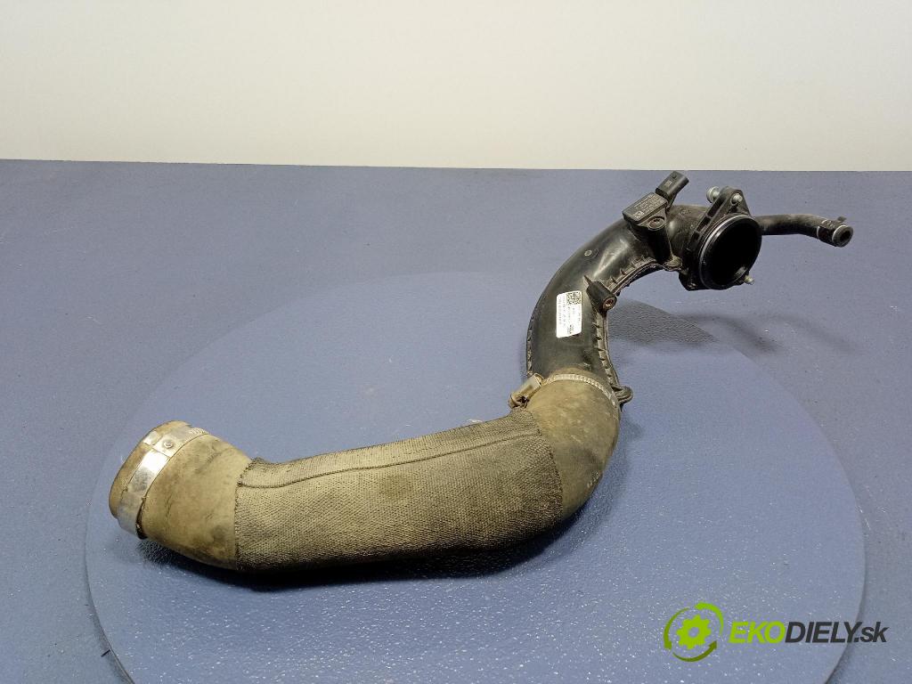 Audi SQ8 2022 trubka Vzduch: 0P2145681J