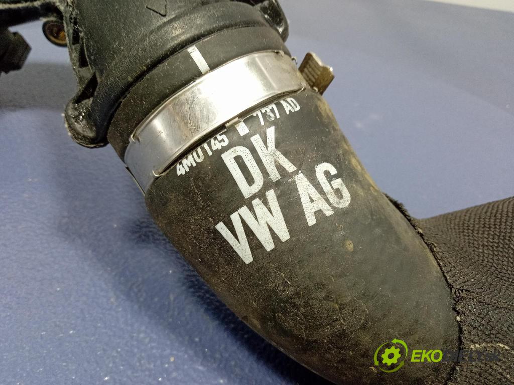 Audi SQ8 2022 trubka Vzduch: 0P2145681J