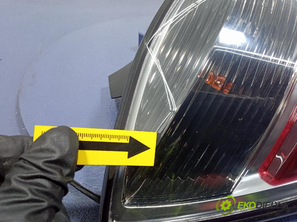 Opel Astra 2009 svetlo / reflektor zad ľavá Vonkajsia: 13222324