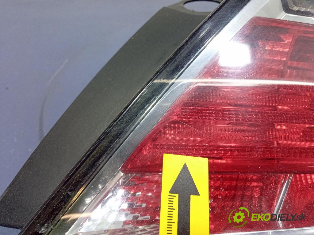 Opel Astra 2009 svetlo / reflektor zad Prava: Vonkajsia: 13222325