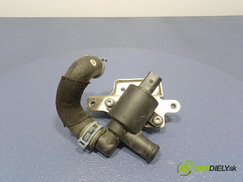 Audi SQ8 2022 ventil Ohřívače 4H0121670A