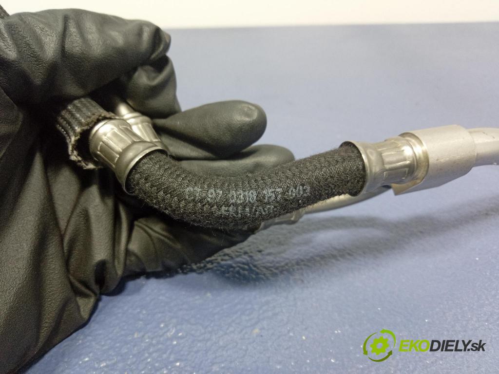 Audi SQ8 2022 rúrka Olej 