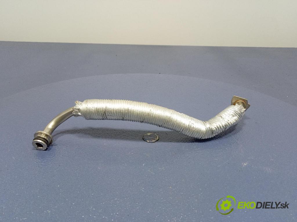 Audi SQ8 2022 rúrka Olej