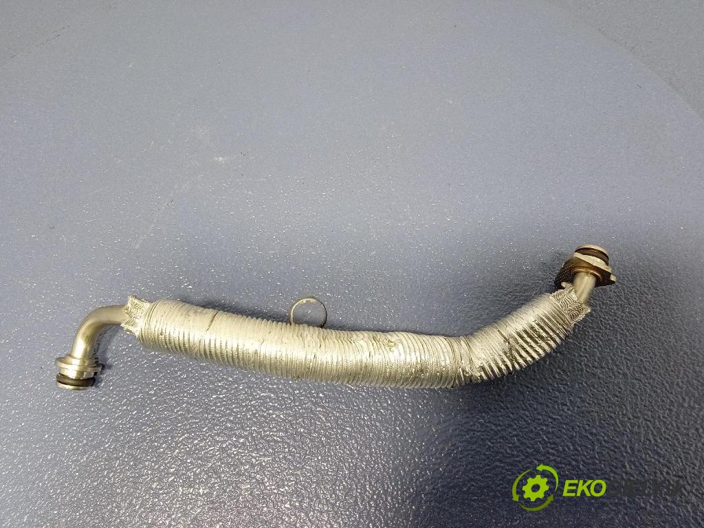 Audi SQ8 2022 rúrka Olej 