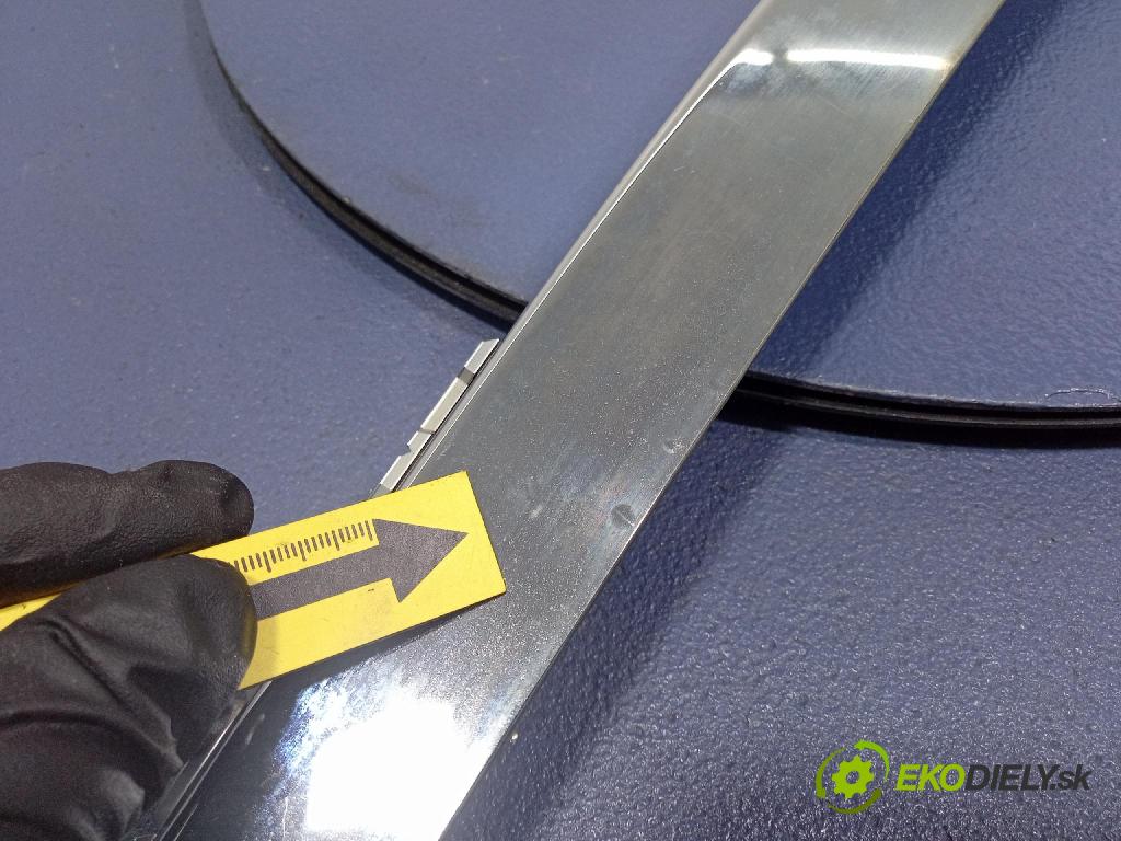 Opel Astra 2009 lišta Dekoratívne: 13266478