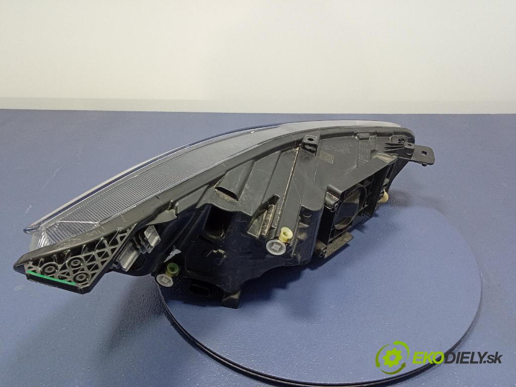 Ford Focus 0 Reflektor: Vľavo: 00220624