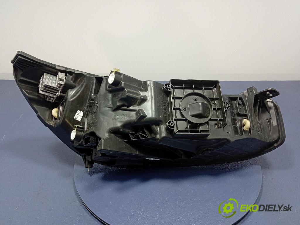 Ford Focus 0 světlo Levý: 00220624