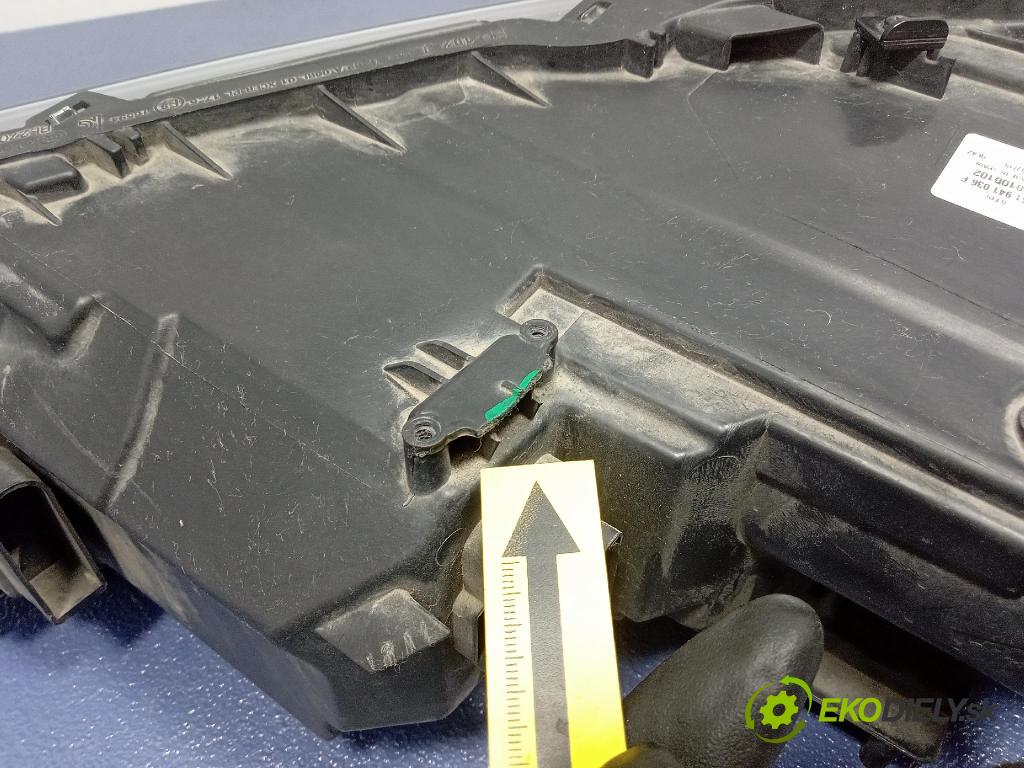 Vw Polo 0 Reflektor: v pravo: 2G1941036F