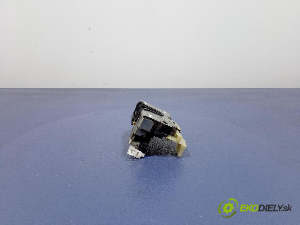 Dacia Lodgy 2018 zámok dvere Predné Vľavo: