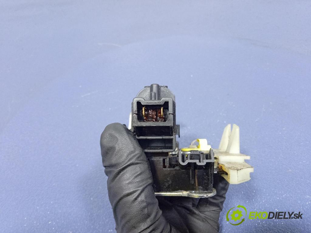 Dacia Lodgy 2018 zámok dvere Predné Vľavo: