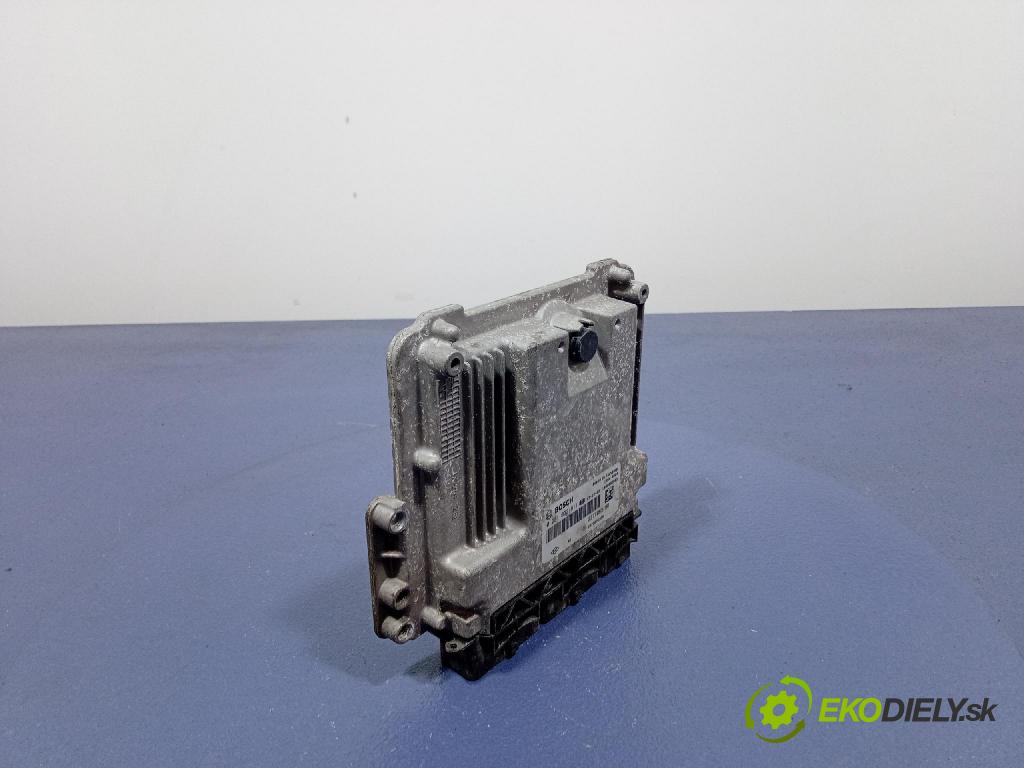 Dacia Lodgy 2018 riadiaca jednotka Motor: 237106319R