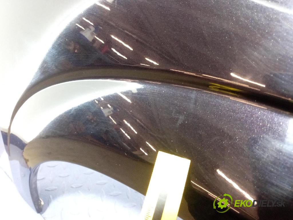 Opel Astra 2009 blatník Predné v pravo: