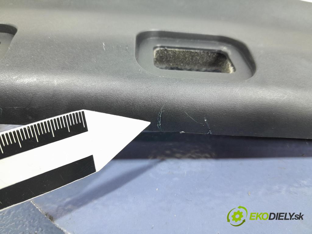 Mercedes GLE-Klasa 2019 kryt Plast: Interiéry: A1676805400