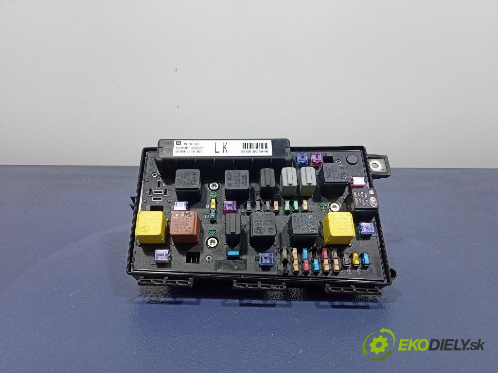 Opel Astra 2009 riadiaca jednotka Motor: 55558787