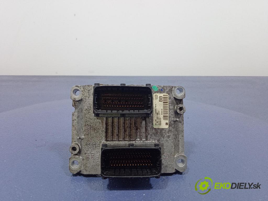 Opel Astra 2009 riadiaca jednotka Motor: 55558787