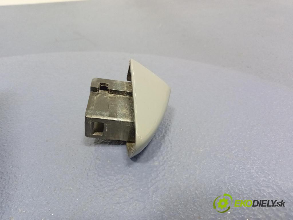 Vw Arteon 2024 klika před Práva: 5G0837206R