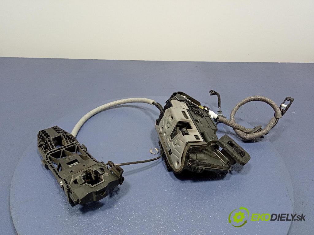 Vw Arteon 2024 zámek dveře před v pravo: 5TB837016D