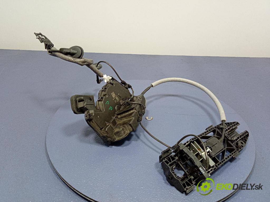 Vw Arteon 2024 zámek dveře před v pravo: 5TB837016D