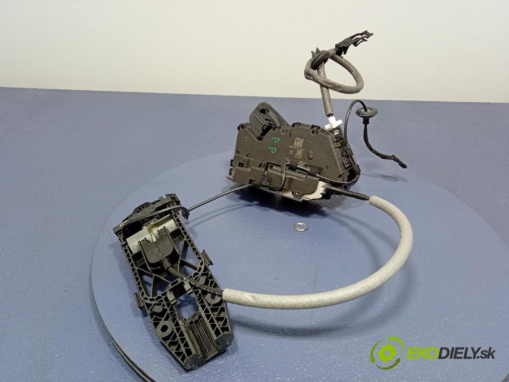 Vw Arteon 2024 zámek dveře před v pravo: 5TB837016D