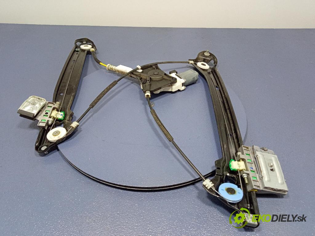 Vw Arteon 2024 mechanismus stahování Sklenka: před v pravo: 3G8837462D